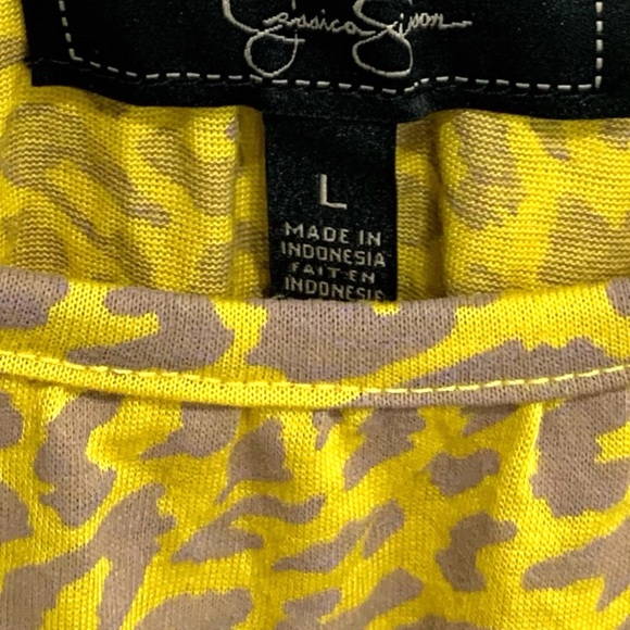Jessica Simpson Yellow Leopard Print Crop Top - Picture 4 of 4